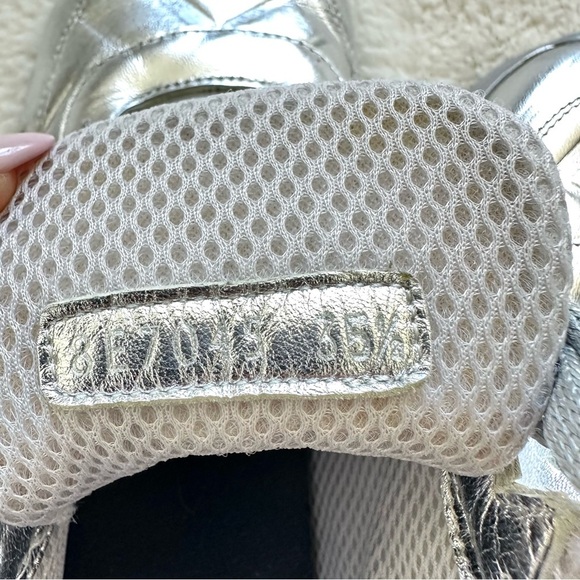 Fendi women boots size 35.5 US Authentic - Picture 8 of 10